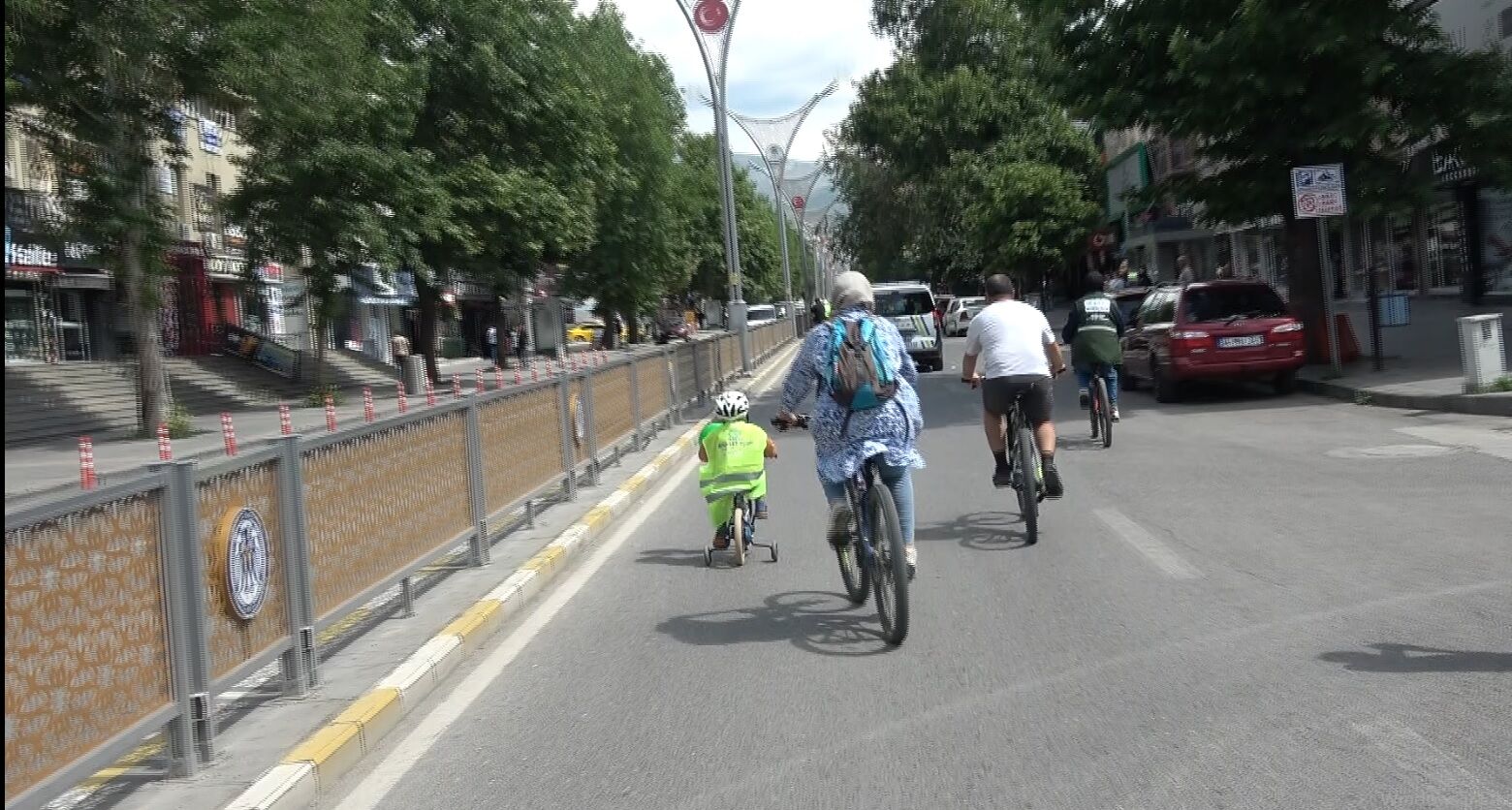 Minik Çocuk