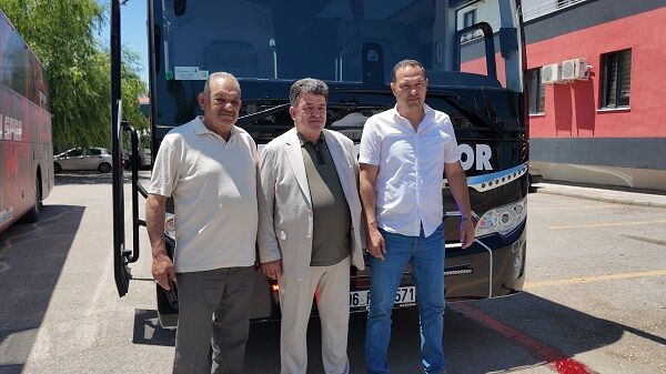 Şampiyonluk Mesajı Yeni Otobüsle Geldi! Erzincanspor'dan Dualarla Yeni Sezon Startı1