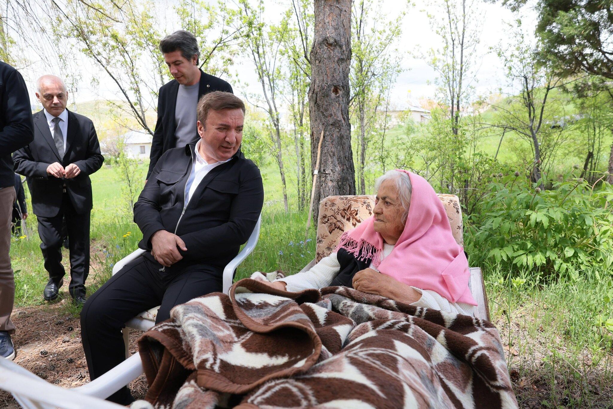 Tandırlı Köyünde Vefa Dolu Hikâye Bir Evde Sevgi Ve Fedakârlık (3)
