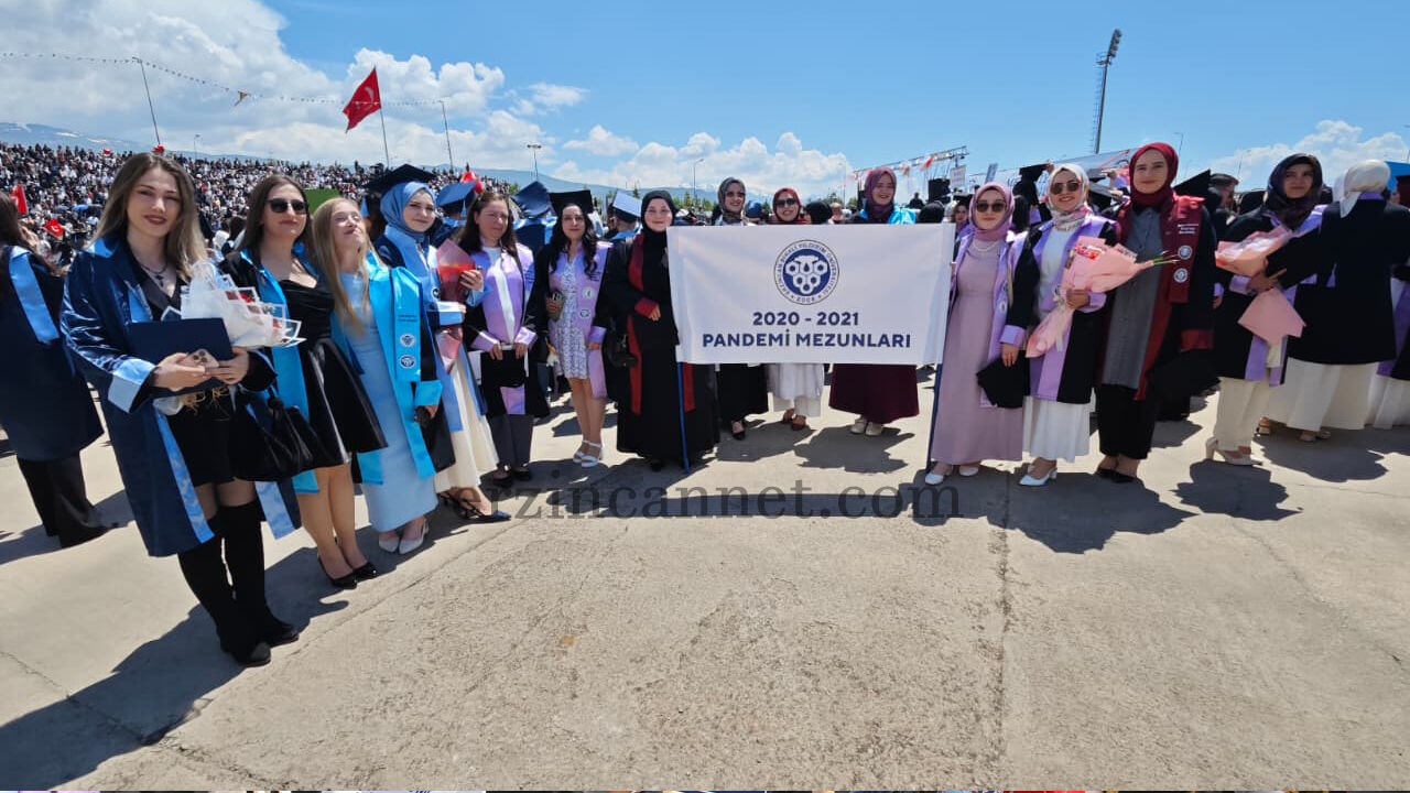 Türkiye’de Bir İlki E B Y Ü Törende Gerçekleştirdi.1