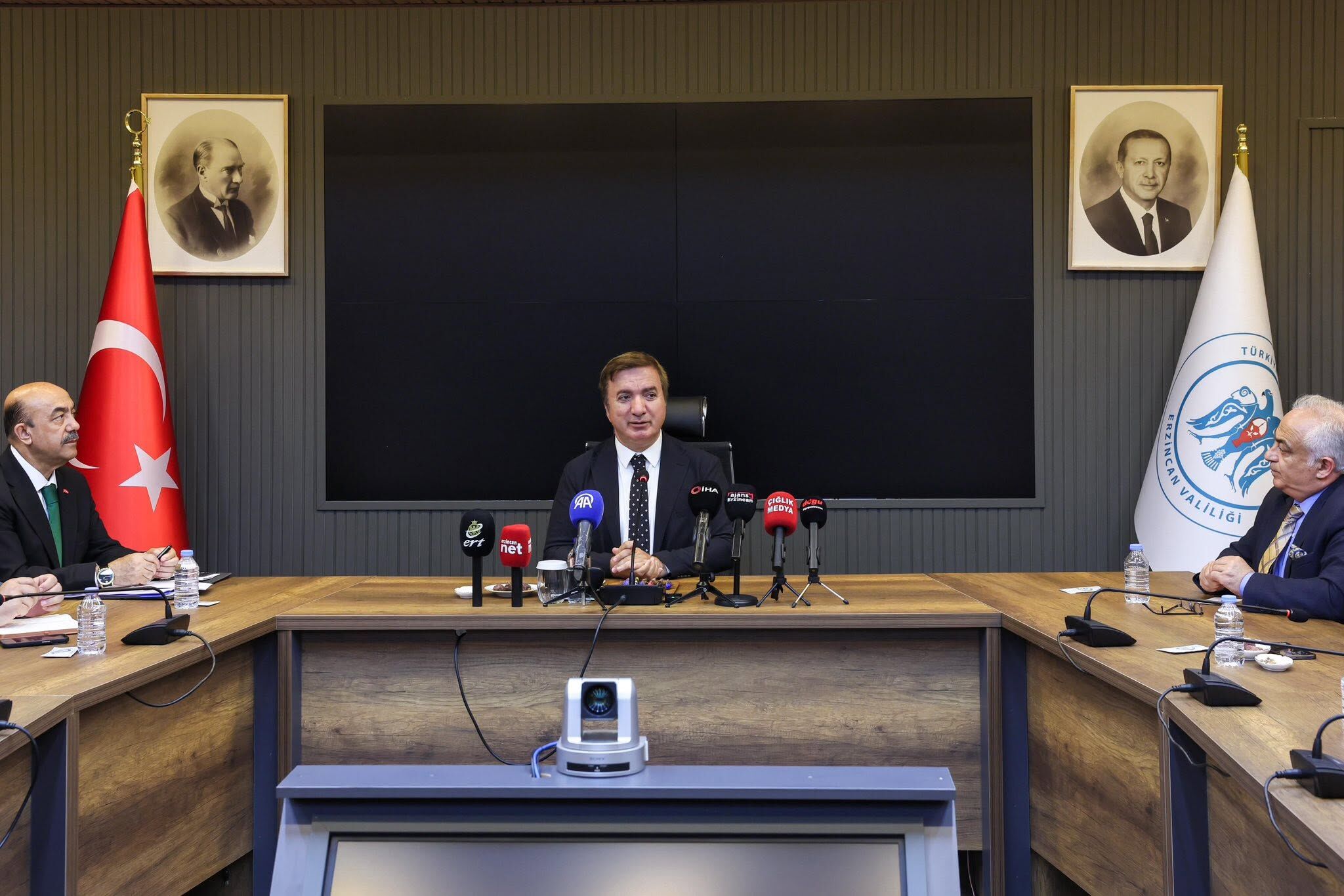 Vali Aydoğdu’dan Basına Net Mesaj Erzincan’ın Geleceğini Birlikte İnşa Edeceğiz4