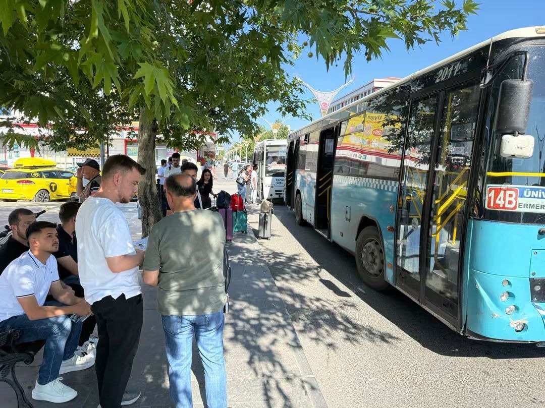 Yks'de Öğrencilerin Yanında Oldular Zabıta Ekipleri Seferber Edildi (3)
