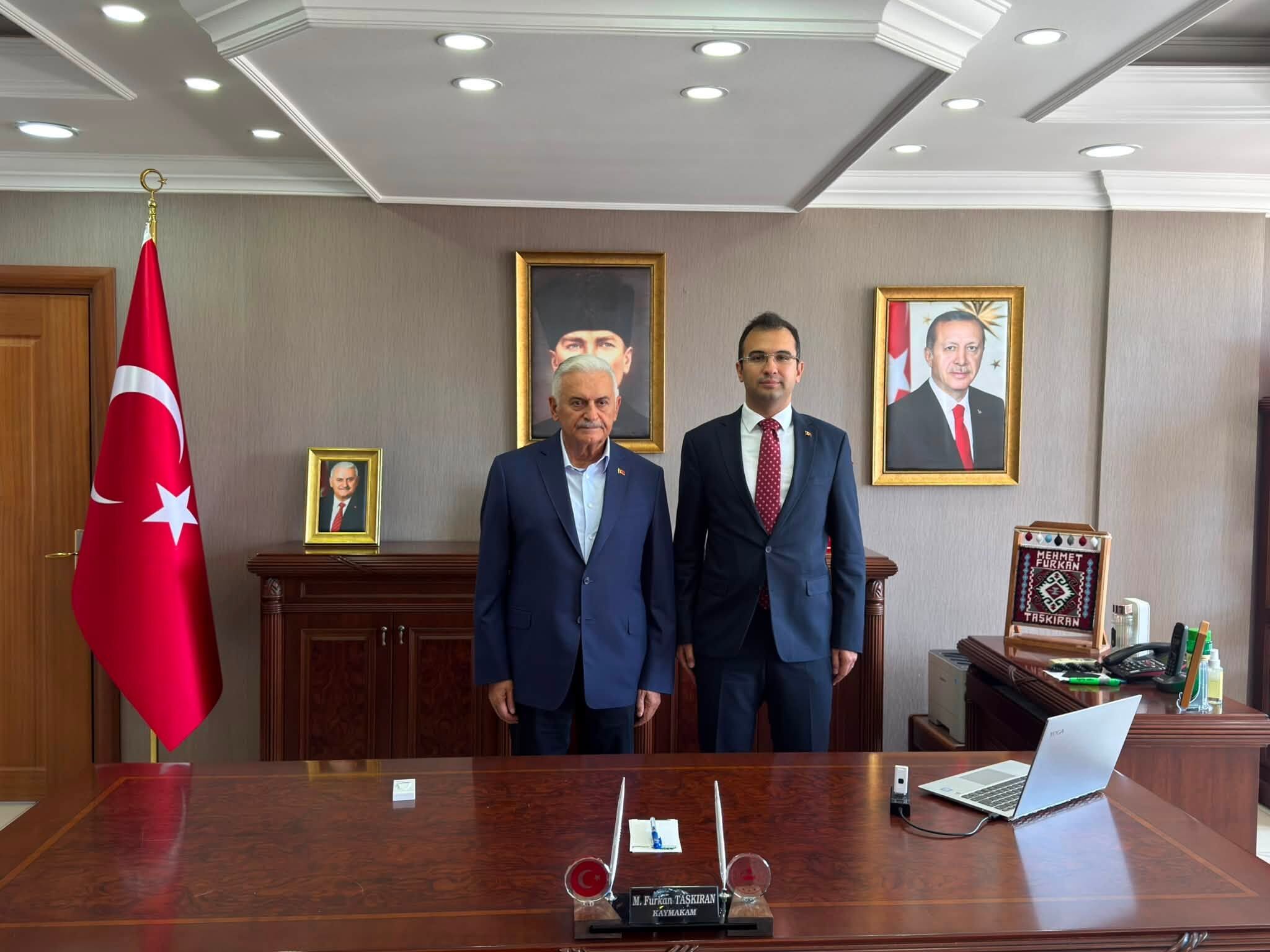 Binali Yıldırım'dan Refahiye Kaymakamı Mehmet Furkan Taşkıran'a Hayırlı Olsun Ziyareti (1)