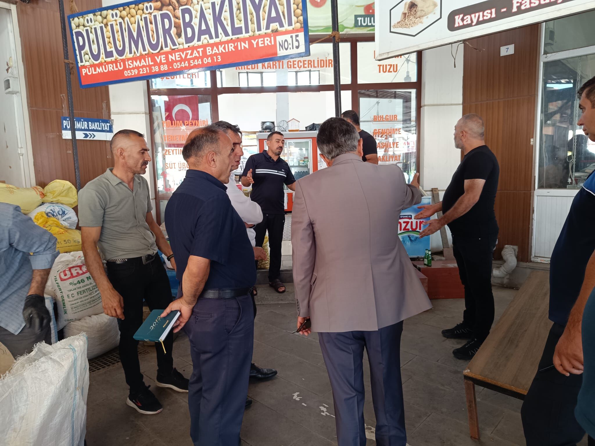 Buğday Meydanı Esnafı Taleplerini Yetkililere İletti1