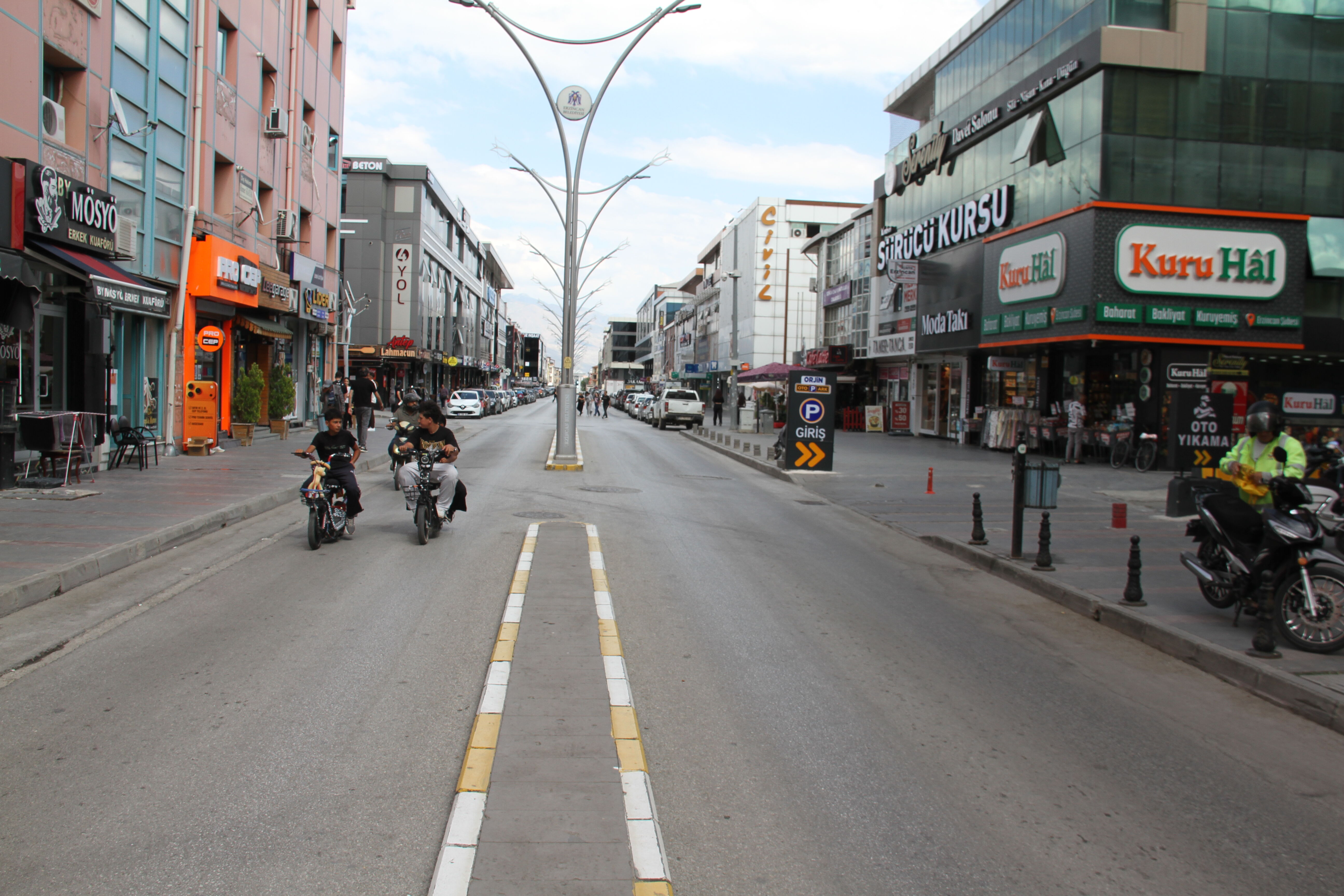 Erzincan Her Gün Bu Caddeden Geçiyor! İsminin Ardındaki Kahramanlık Hikâyesini Çok Az Kişi Biliyor1