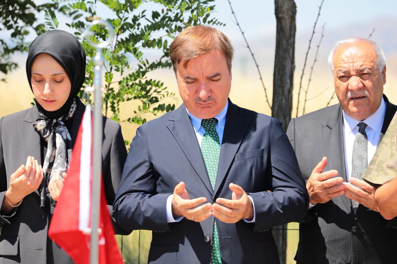 Erzincan Protokolü, 15 Temmuz'da Edebük Şehitliği'nde Aziz Şehitleri Andı4