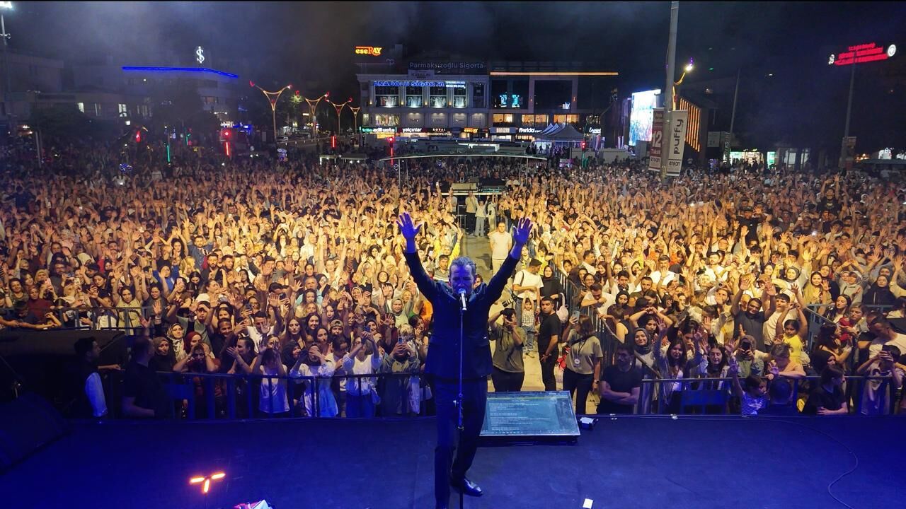 Erzi̇ncan Yaşayan Mi̇ras Şöleni̇ Ferhat Göçer (4)