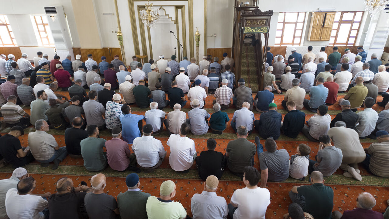 Erzincan’da 73 Yıllık Camiye Veda Cuması.1