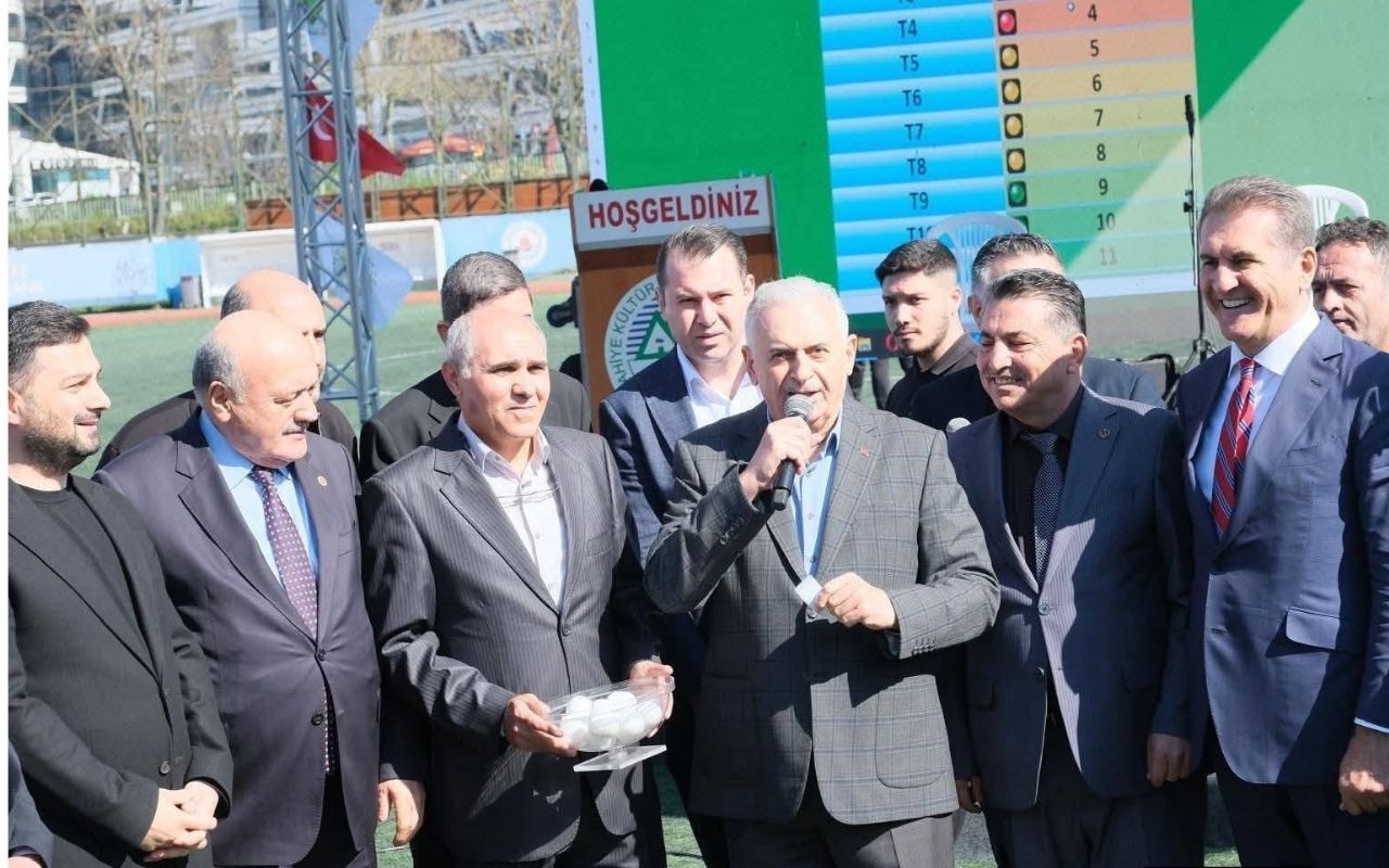 Refahiye Futbol Turnuvasında Nefesler Tutuldu Büyük Final Oynanacak