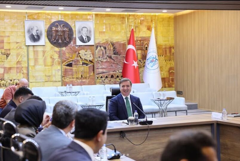 Valilik Toplantı1