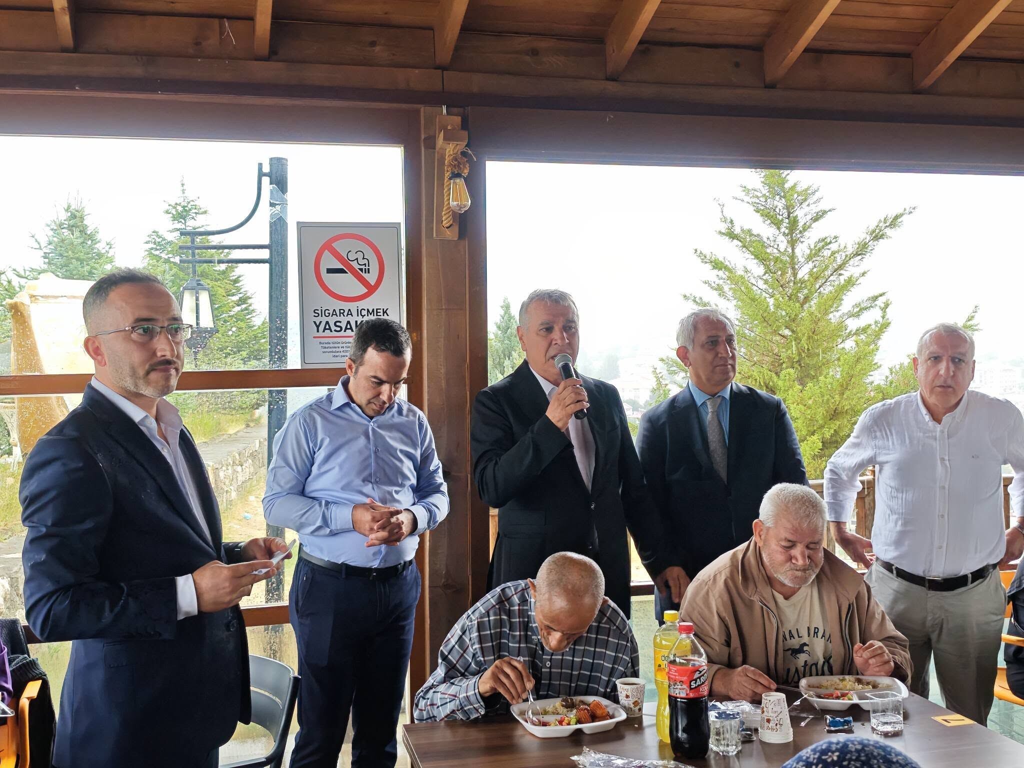 Başkan Bayram’a Çalışmaları Nedeniyle Plaket! Erzincan’da Anlamlı Buluşma (7)