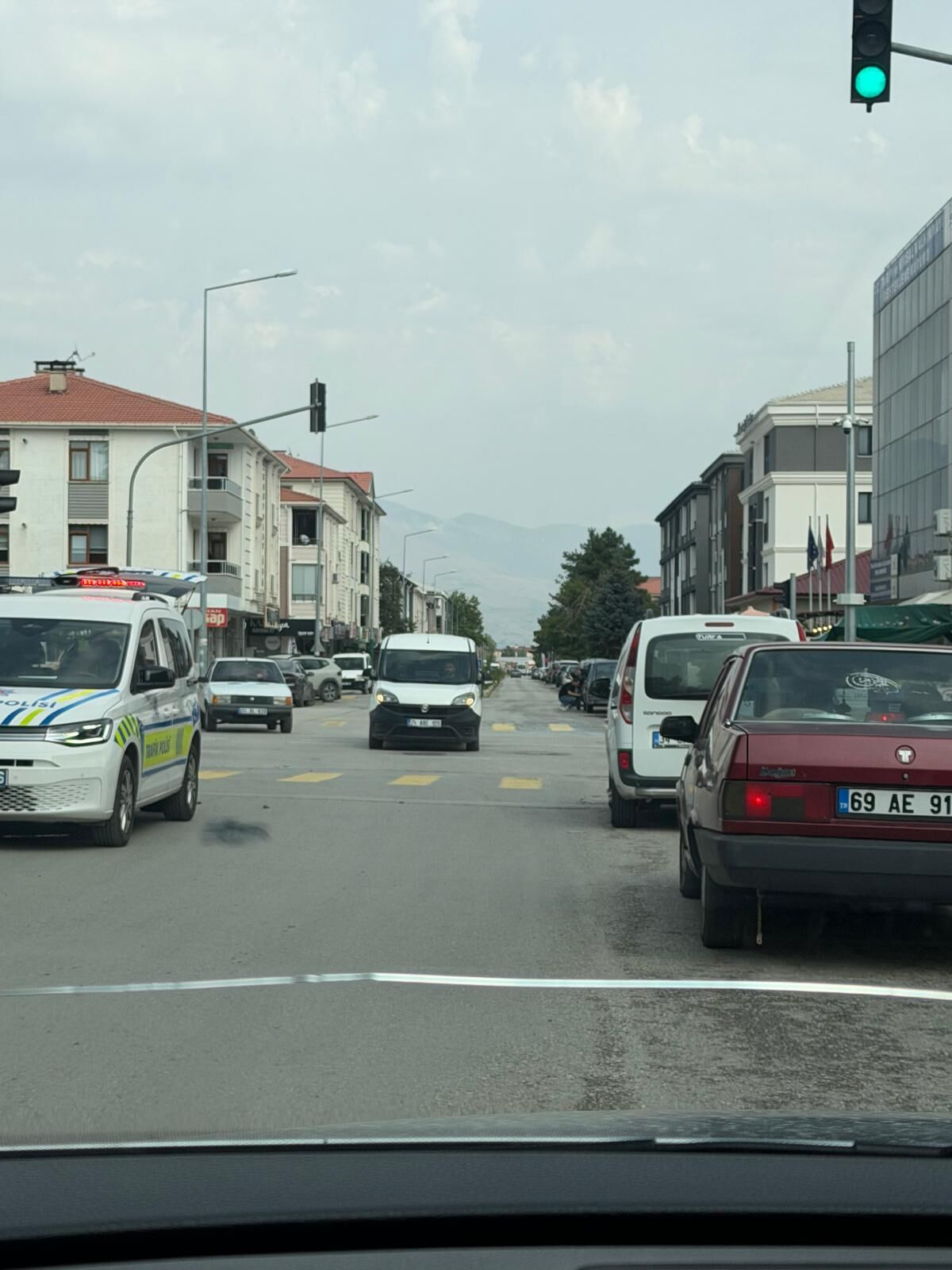 Erzincan’da Kavşakta Çarpışan İki Araçta Maddi Hasar Oluştu1