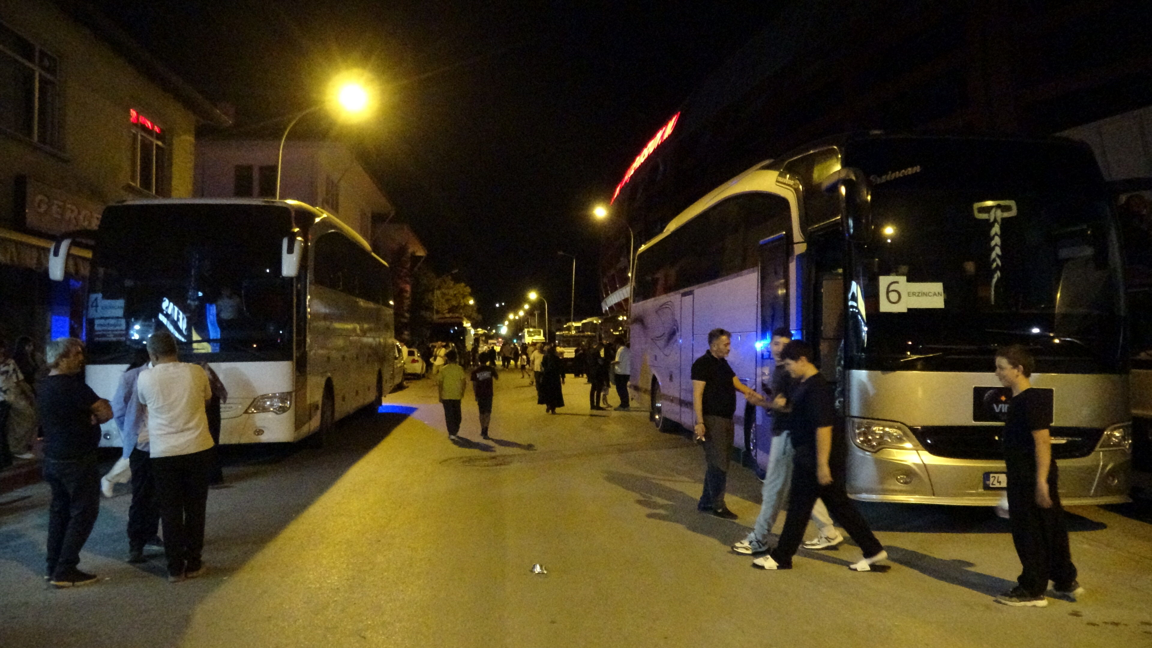 Erzincan’dan Malazgirt’e Tarihi Yolculuk! 20 Otobüsle Yola Çıktılar1