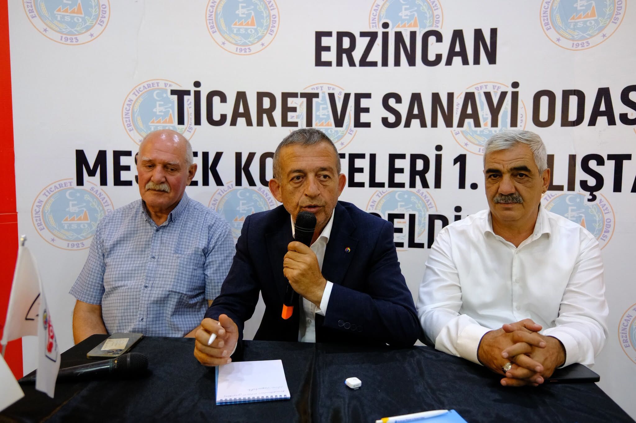 Erzincan’ın Ticaretine 40 Yıldır Katkı Sağlıyorlar 15 İsim Ödüllendirildi (1)