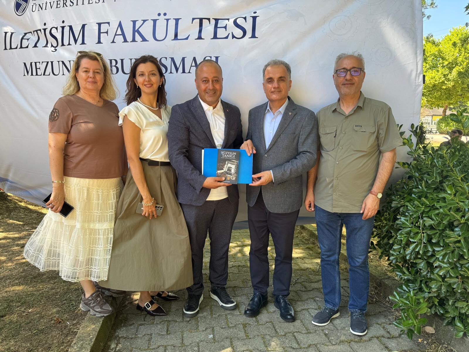 Erzincanlı Bölge Müdürü Ve Gazeteci Çelik, Kitabını Okurla Buluşturdu (1)33