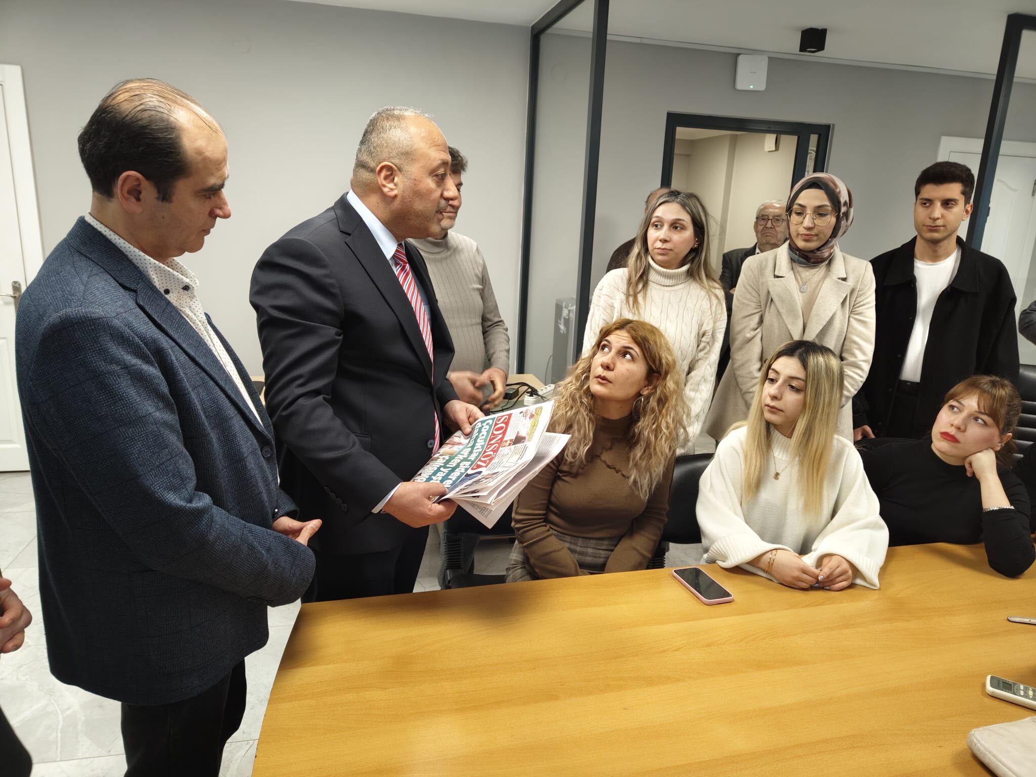 Erzincanlı Bölge Müdürü Ve Gazeteci Çelik, Kitabını Okurla Buluşturdu (2)