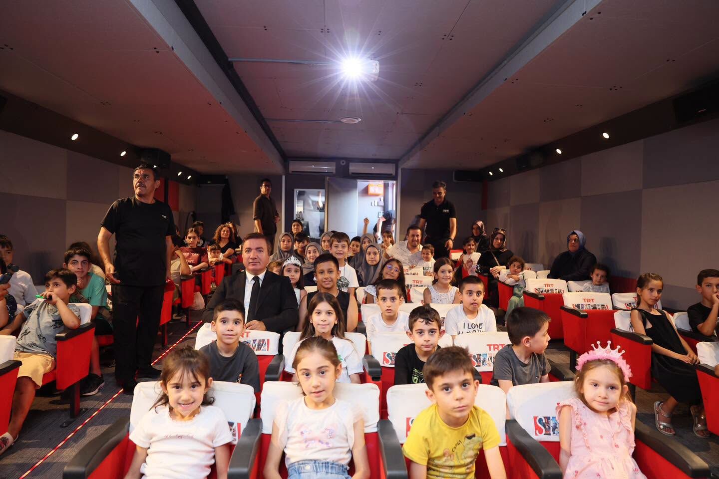 Gençler Dikkat! Trt Sinema Tırı Erzincan’da, Gösterimler Ücretsiz (3)