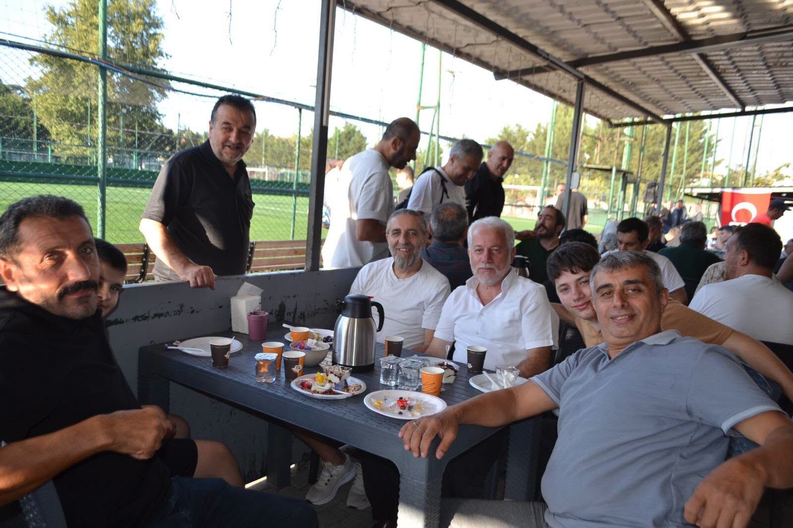 10 Yıllık Gelenek Devam Ediyor Kemahlılar Veteranlar Turnuvası’nda Buluştu (3)