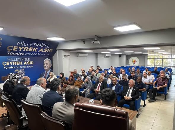 Ak Parti Erzincan’da Gelecek Dönemin Yol Haritasını Masaya Yatırdı (1)