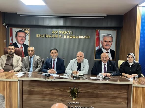 AK Parti Erzincan’da Gelecek Dönemin Yol Haritasını Masaya Yatırdı