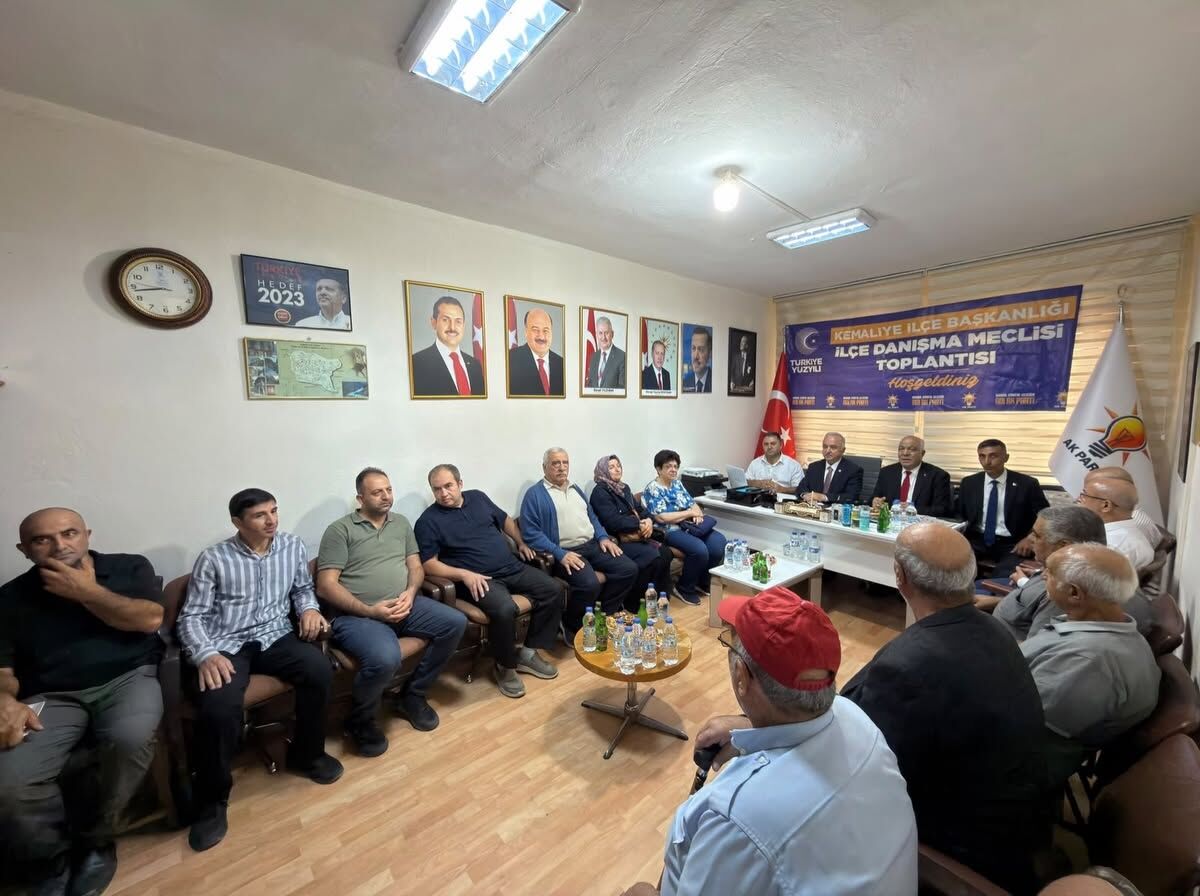 Ak Parti Kurmayları Erzincan’da Sahaya İndi (10)