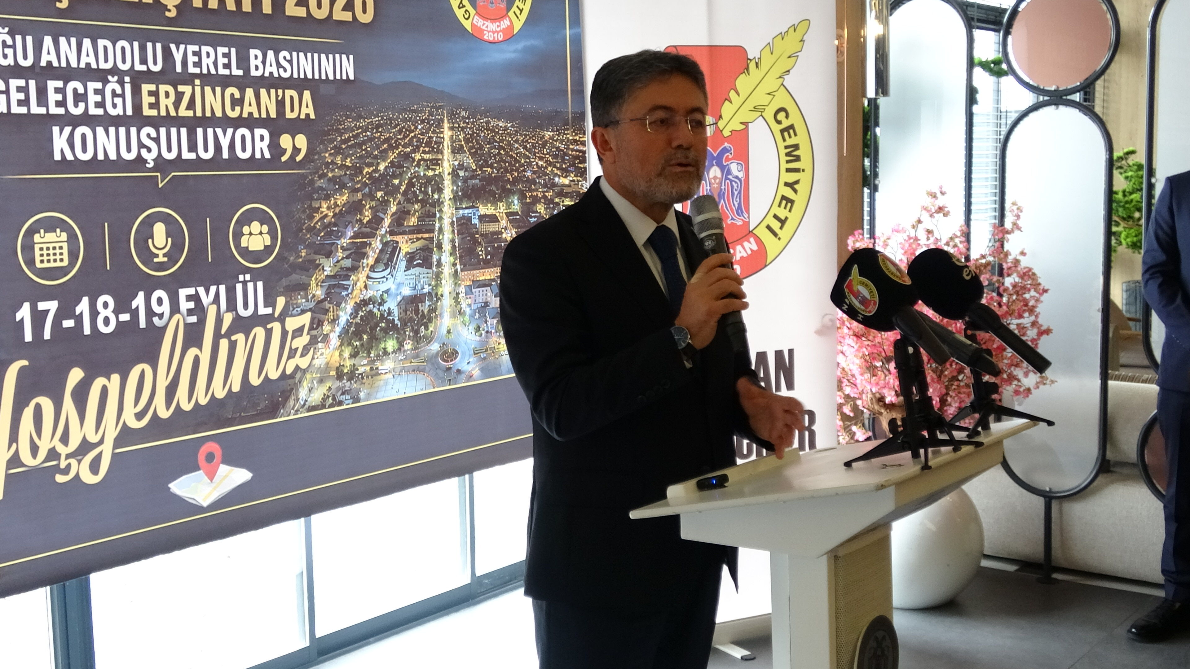 Bakan Yumaklı Erzincan’da Basınla Buluştu Yerel Medyanın Geleceği Masaya Yatırıldı2