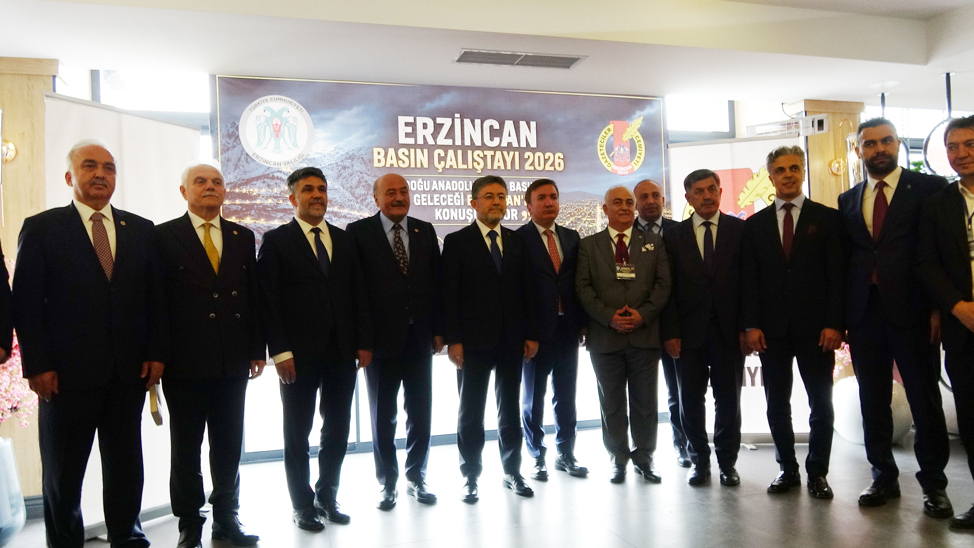 Bakan Yumaklı Erzincan’da Basınla Buluştu Yerel Medyanın Geleceği Masaya Yatırıldı3