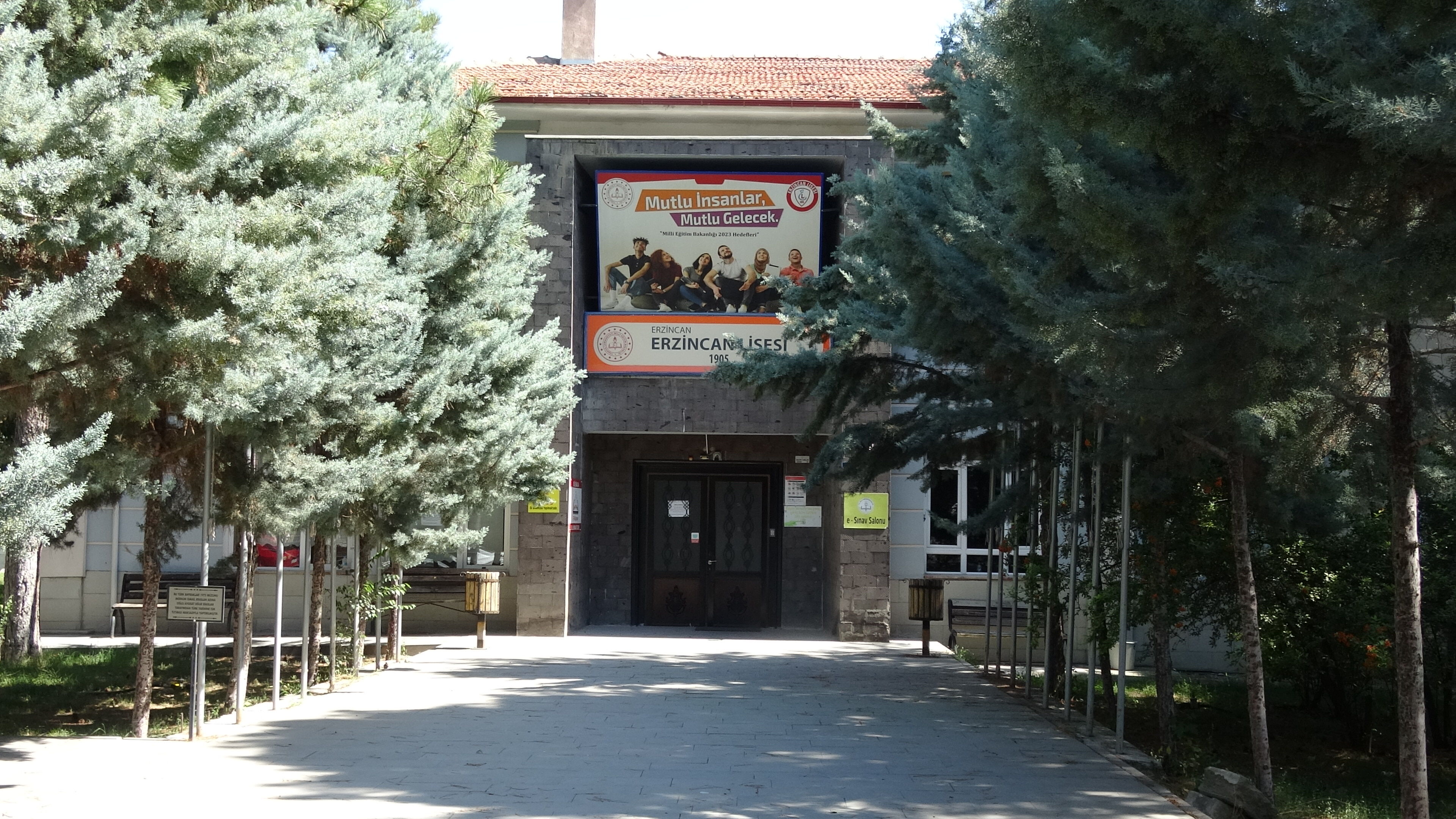 Erzincan’da İki Okulda Bu Yıl Ders Zili Başka Yerde Çaldı1