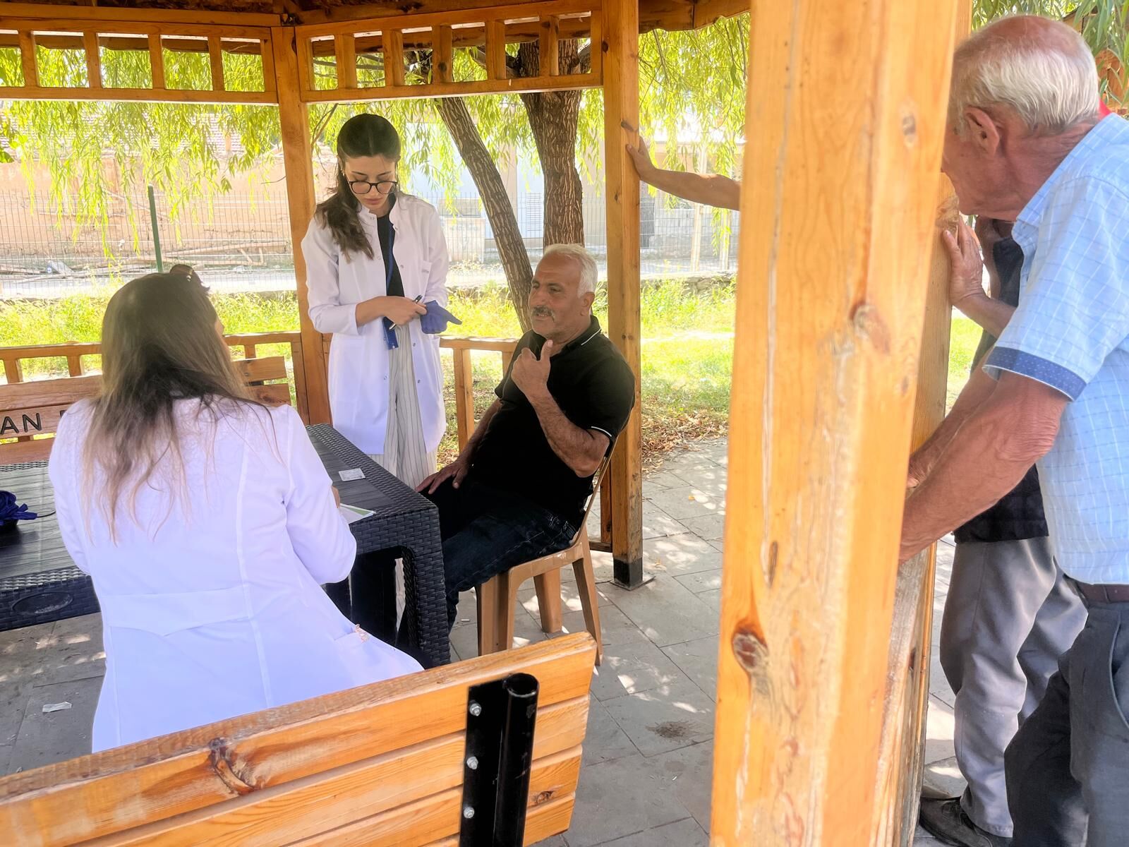 Erzincan'da Sağlık Uzmanları Sahada Kanserden Psikolojiye Kapsamlı Çalışma (4)