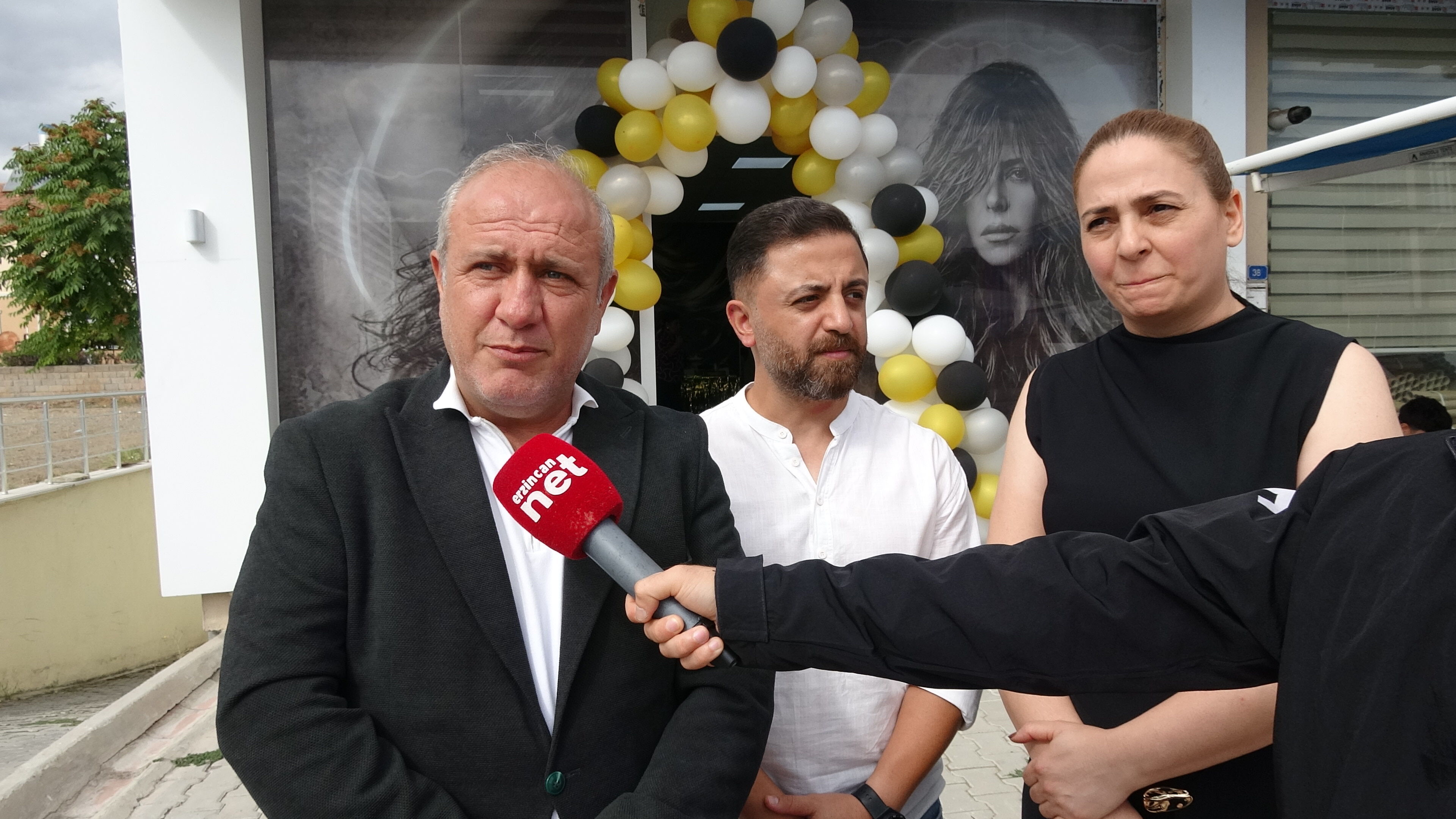 Erzincan’daki Açılışta Renkli Anlar Başkan Aksun Ve Yaşlı Teyzenin Söyleşisi Güldürdü!3