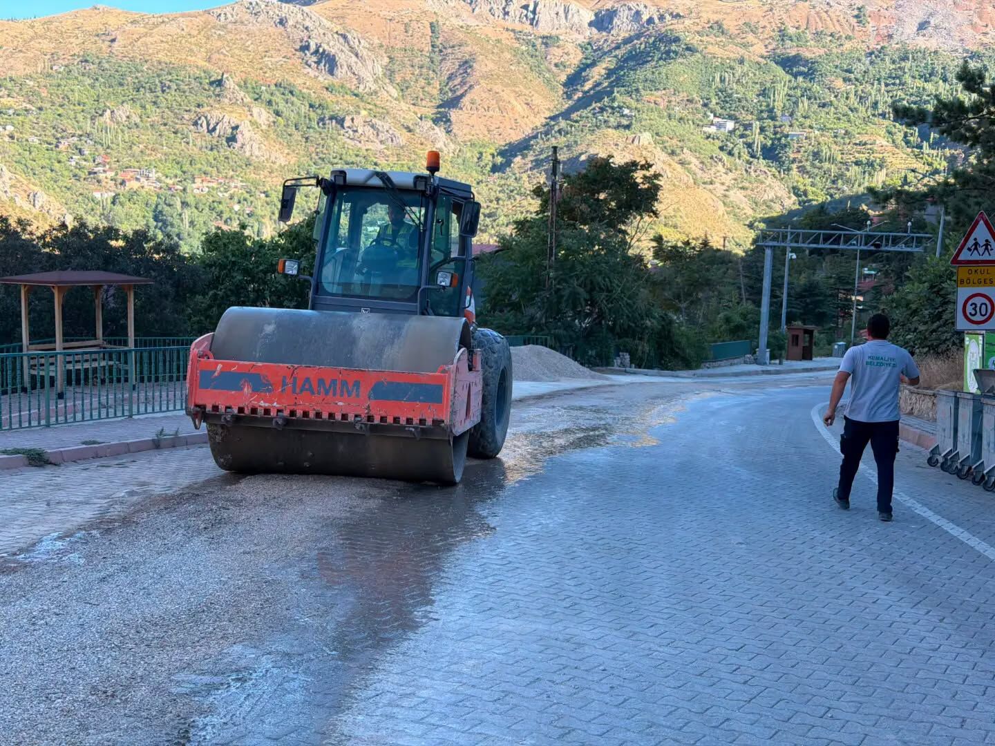 Kemaliye Doğalgaza Kavuşuyor! Çalışmalar Tam Gaz (1)