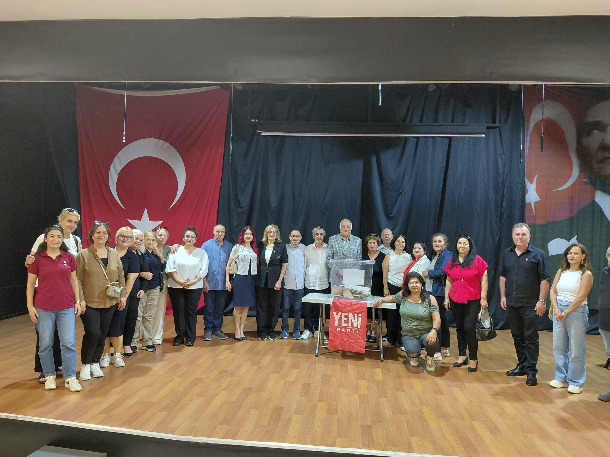 Mustafa Kul Yeni Partide (1)