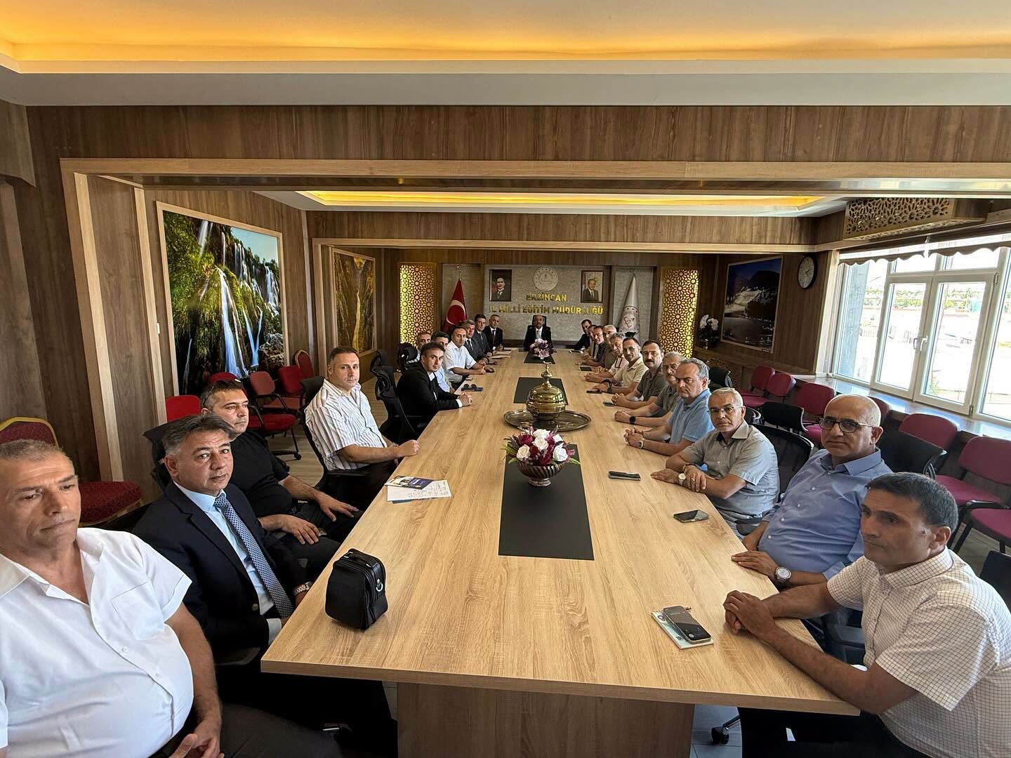 Ortaokul Müdürleri Erzincan’da Toplandı Yeni Dönemin Yol Haritası Masada (1)