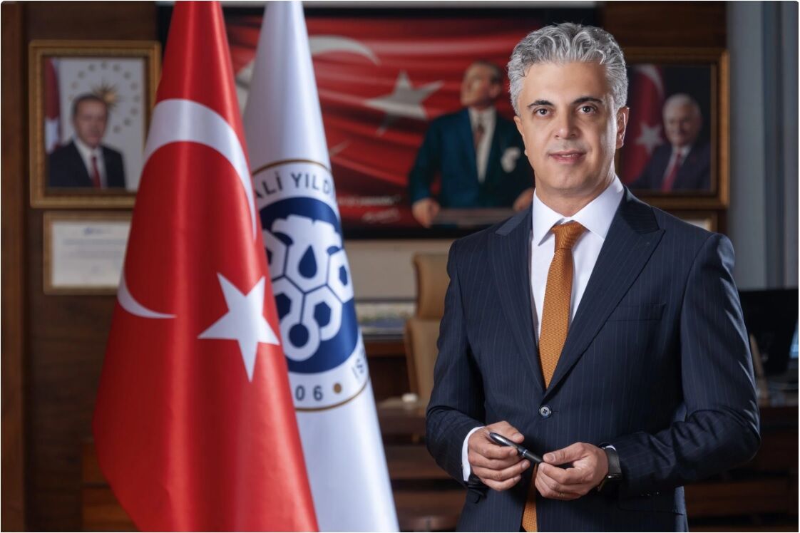 Rektör Ufuk Kuyrukluyıldız