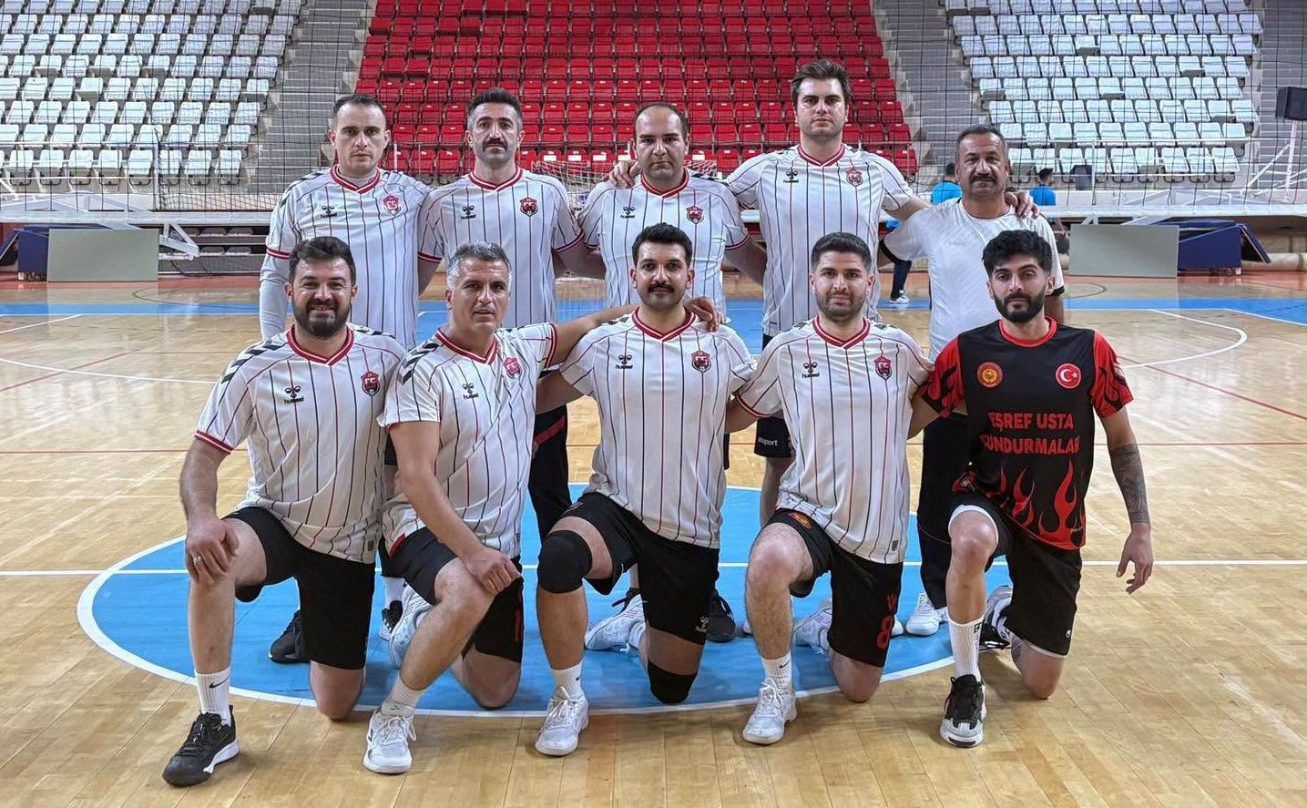Erzincan İtfaiyesi Voleybol Takımı Şampiyonluk İçin Finale Yükseldi