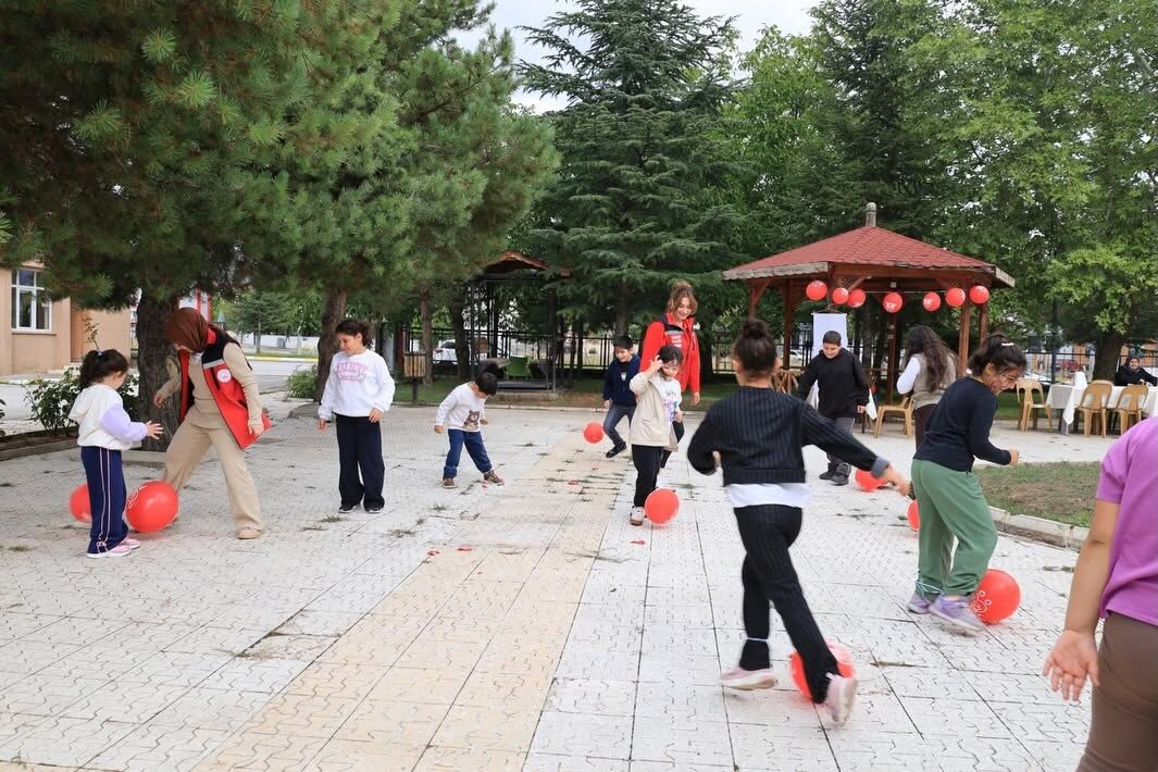 Aile Sosyal Il Müdürlüğü Çoçuk Şenliği