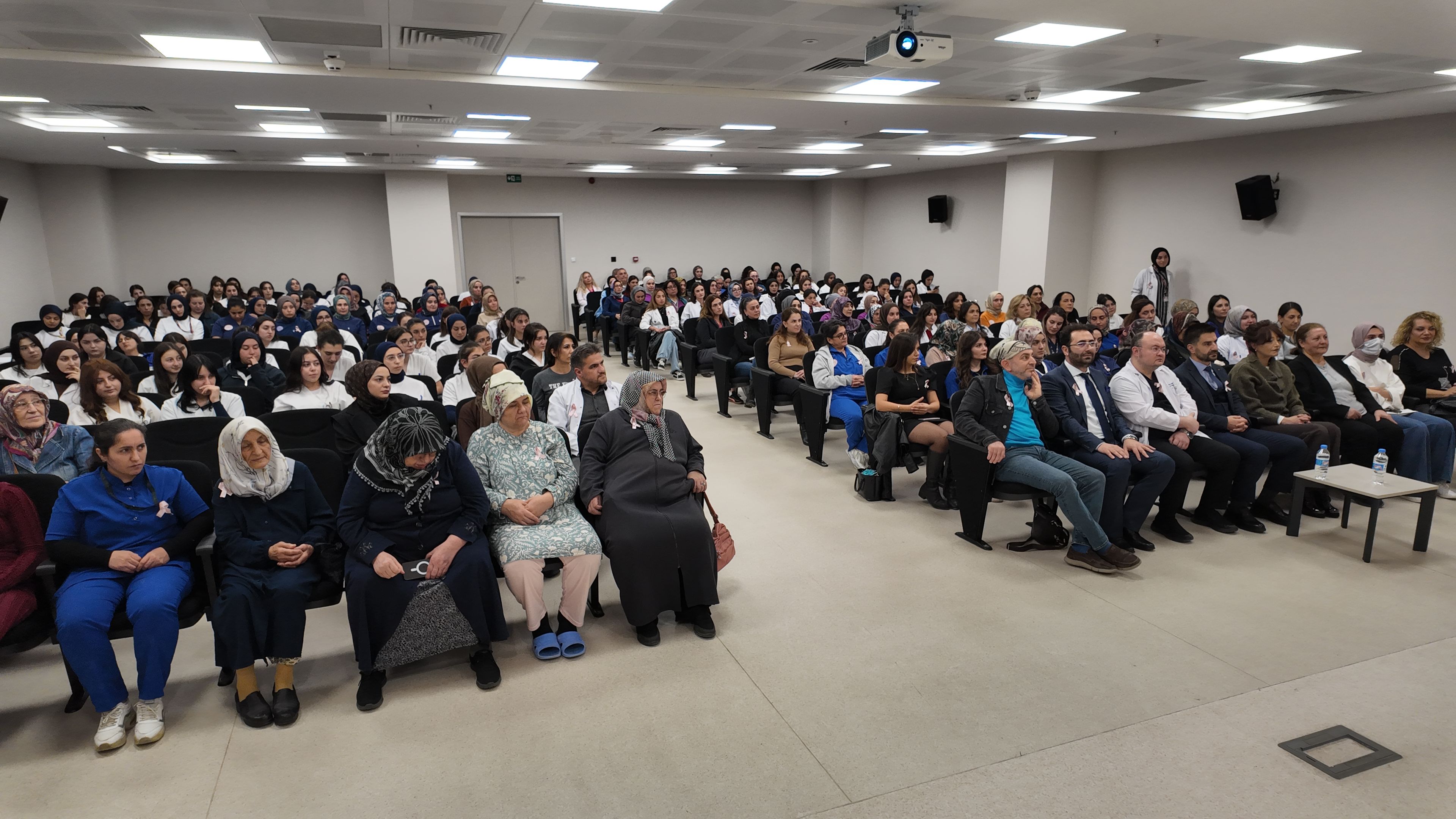 Erzincan’da Meme Kanserine Karşı Farkındalık Çağrısı“Bir Muayene Bir Hayat Kurtarabilir”2