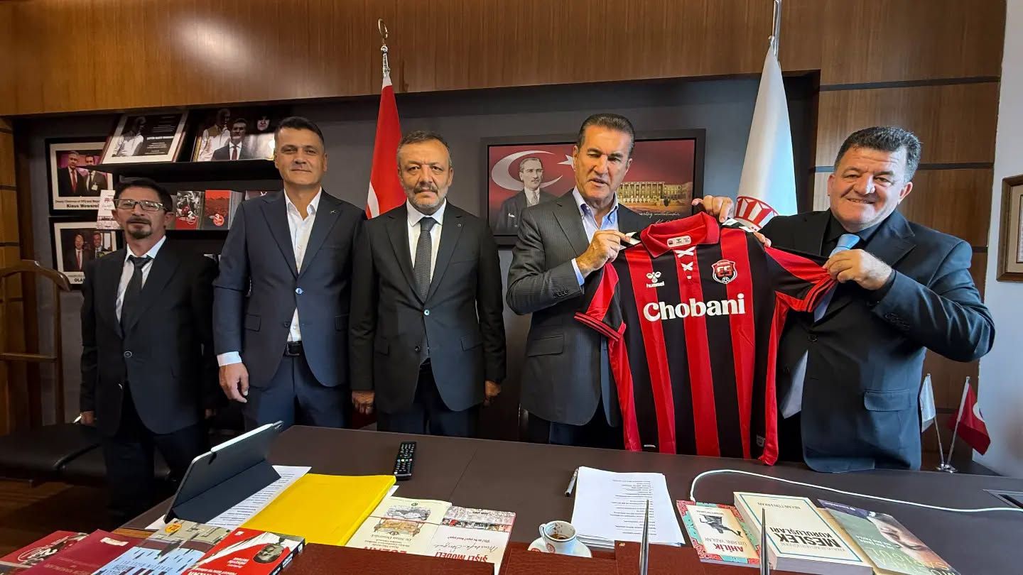 Erzincanspor Yönetiminden Devlet Bahçeliye Ziyaret (2)