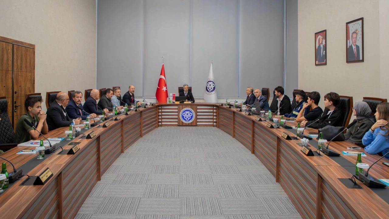 İstanbul’dan Erzincan’a Gönül Köprüsü Bizim Gök Kubbemiz Projesi Kapsamında Anlamlı Ziyaret 2
