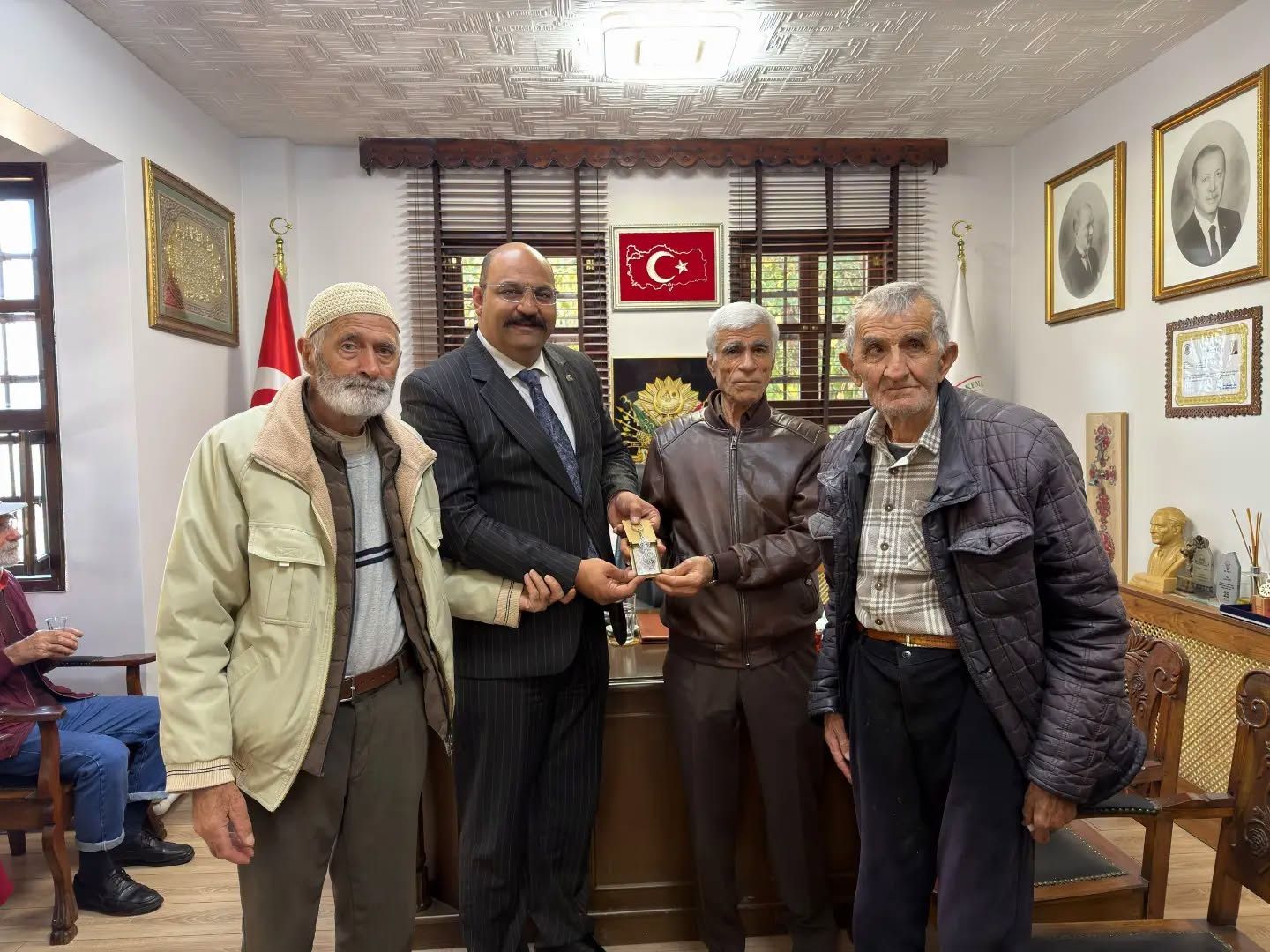 İyilik Var Projesi Kapsamında Huzurevi Sakinleri Kemaliye'de Ağırlandı-1