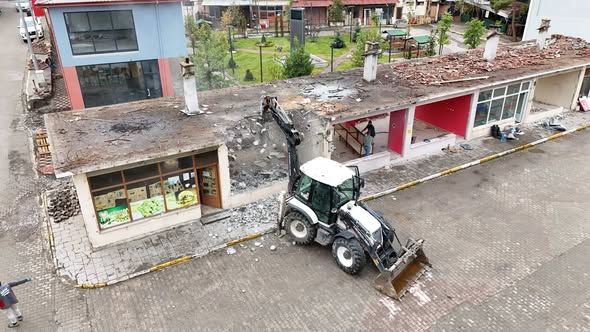 Kemah’ın Çehresi Değişiyor! İlçe Meydanı Projesinde Çalışmalar Sürüyor (1)