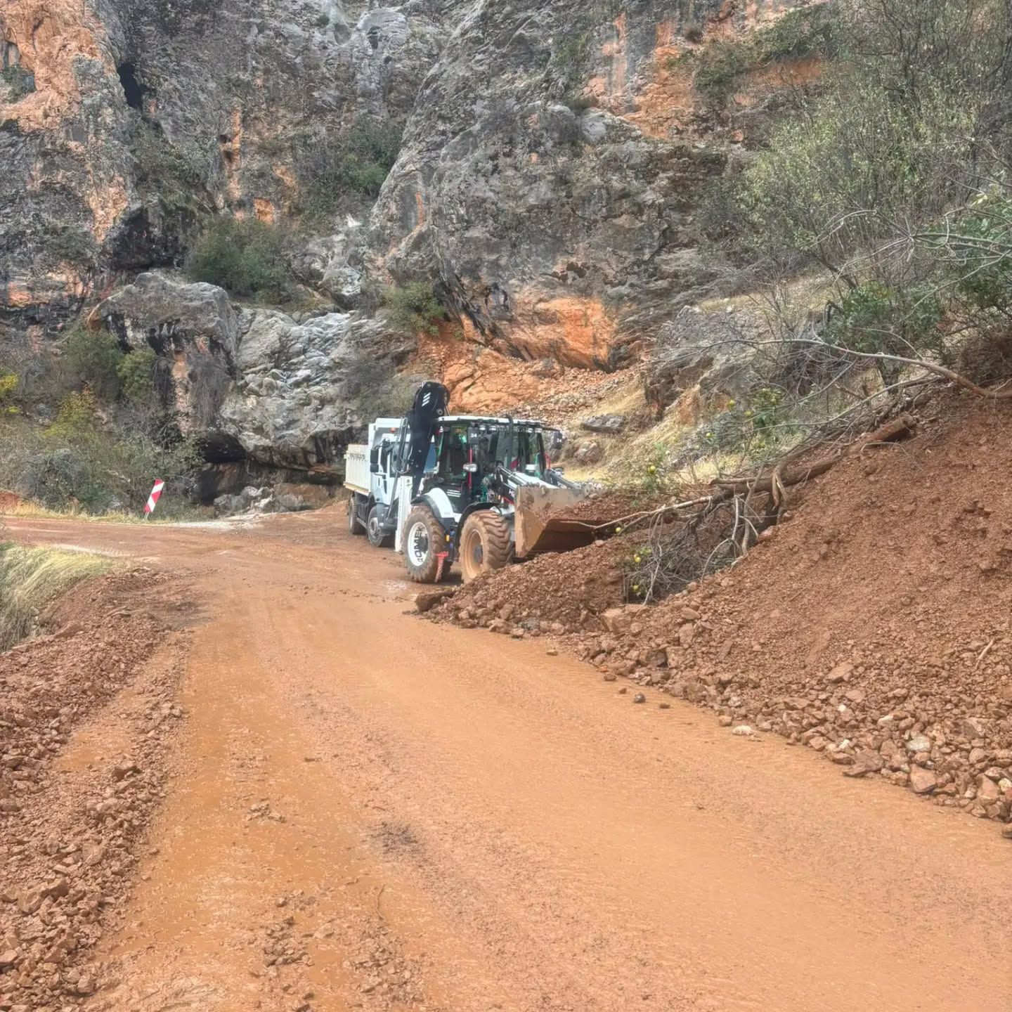 Kemaliye'de Sel Sonrası Çalışmalar Tamamlandı