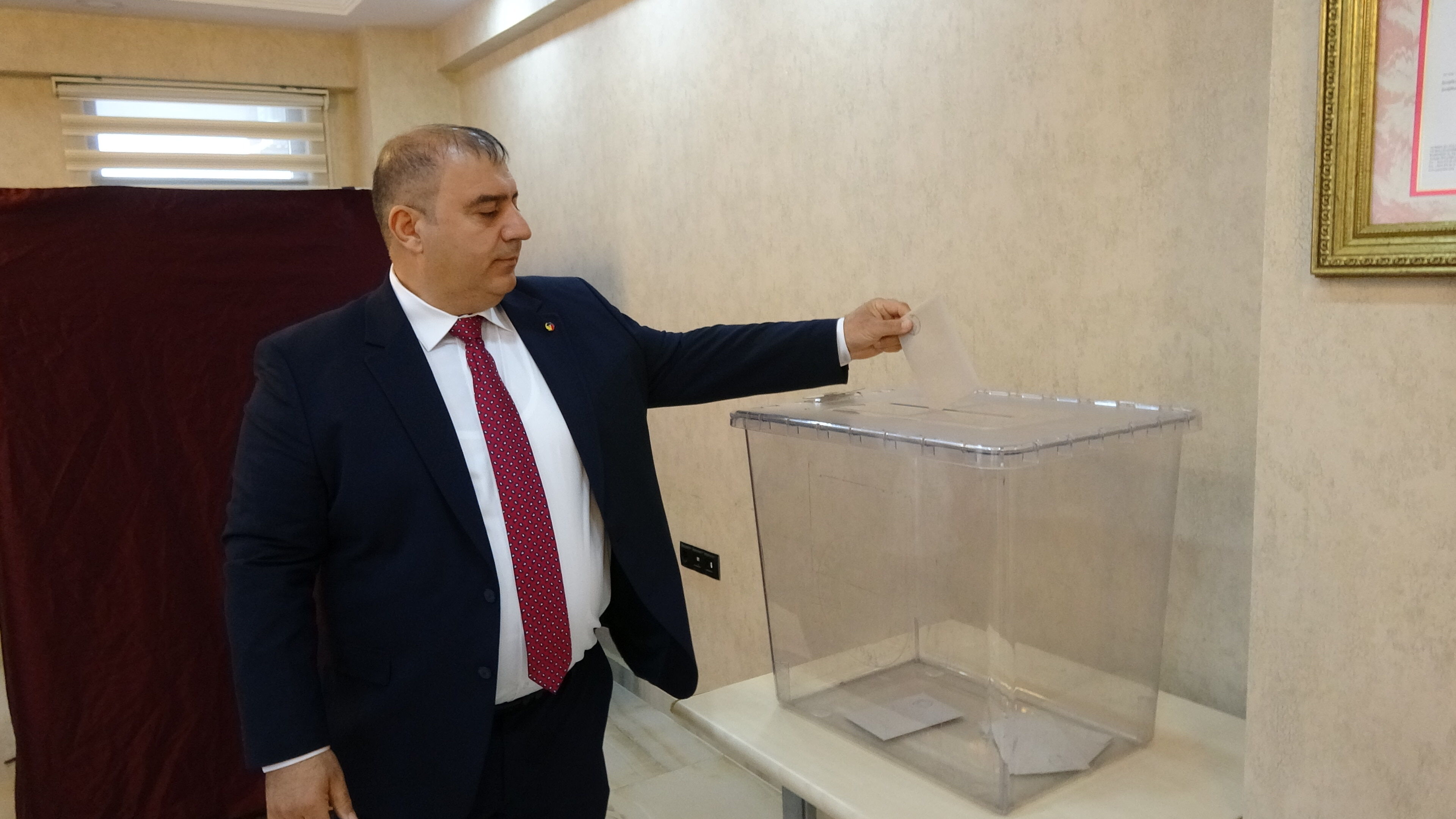 Nadir Akar