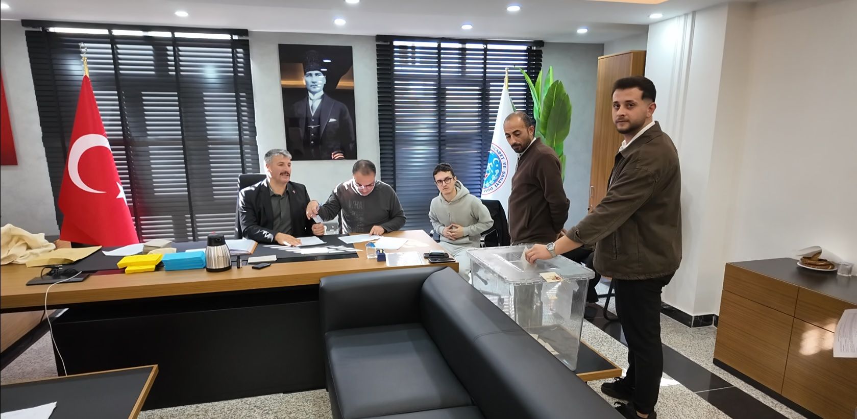 O Gün Geldi Çattı! Erzincan İş Dünyası Büyük Seçim İçin Sandık Başında (4)