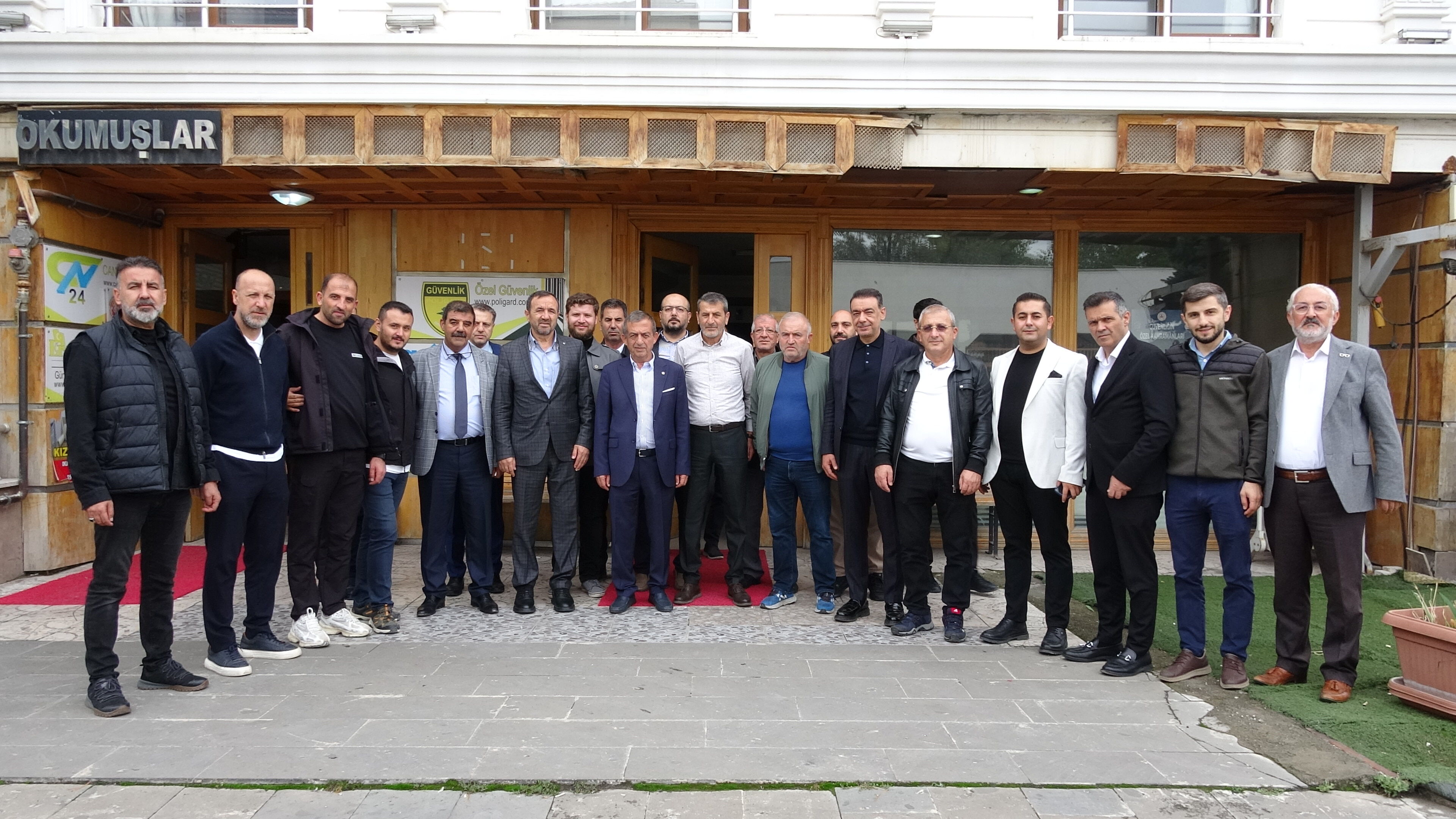 Tanoğlu’ndan Ticaret Dünyasının Tanınan Ailesine Anlamlı Plaket
