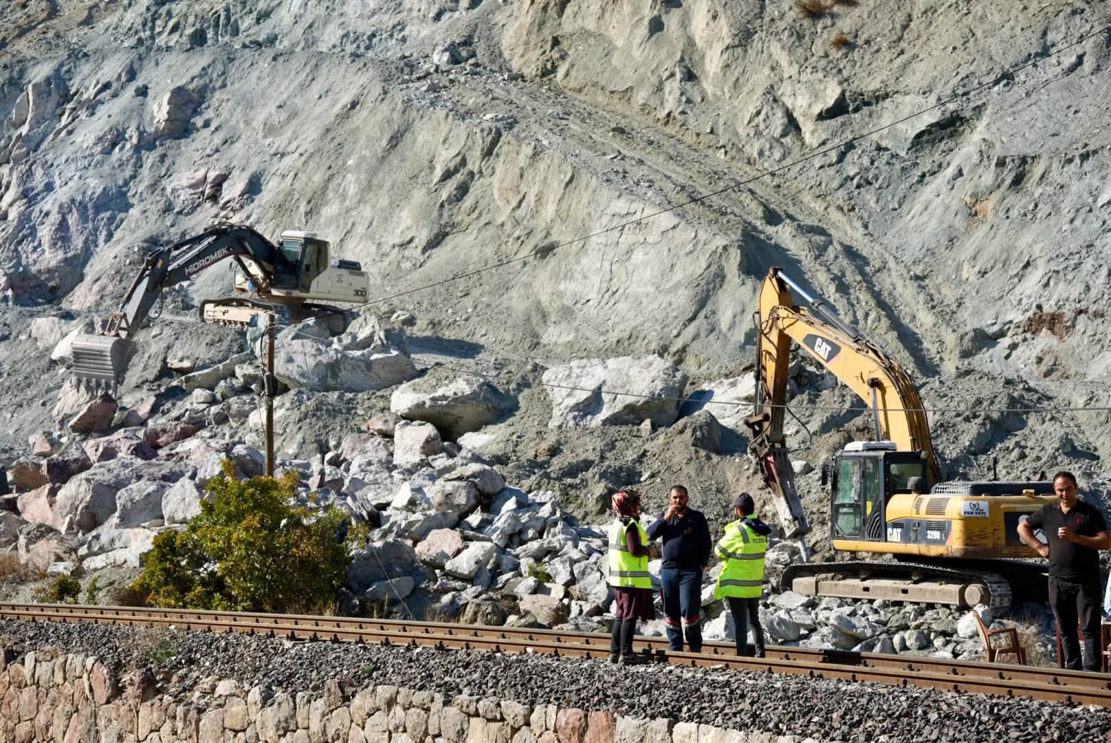 Üzümlüde Yaralar Sarılıyor (2)